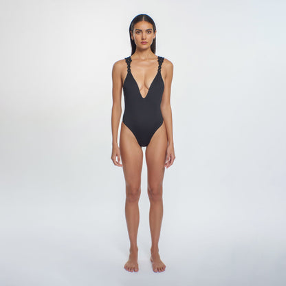 Rhea One Piece